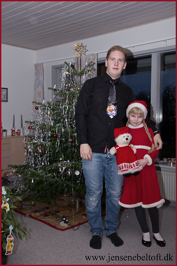 IMGP6010.jpg - UGE 52 : Ungerne klar til juleaften :-)